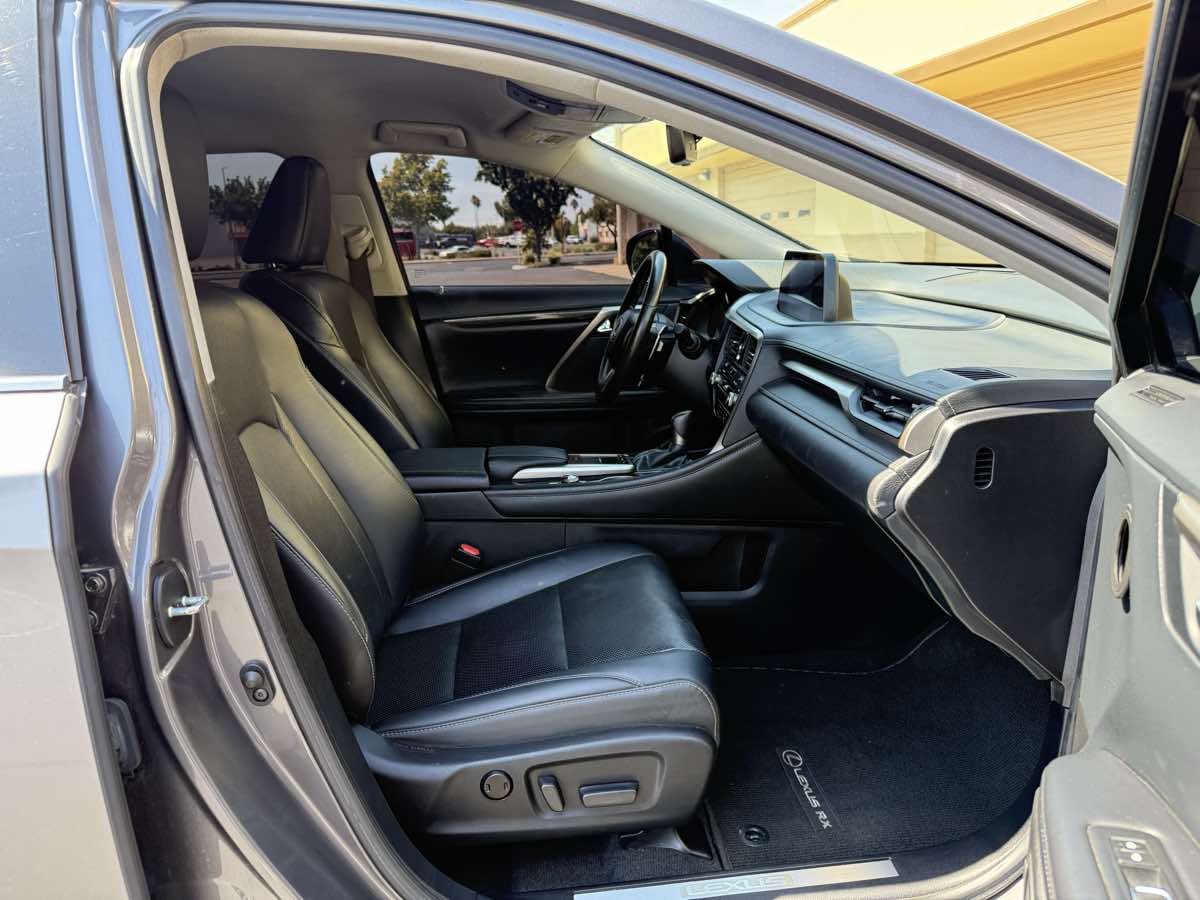 2022 Lexus RX 350 - Photo 17