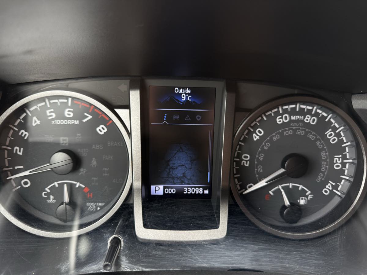 2022 Toyota Tacoma TRD Off Road - Photo 11