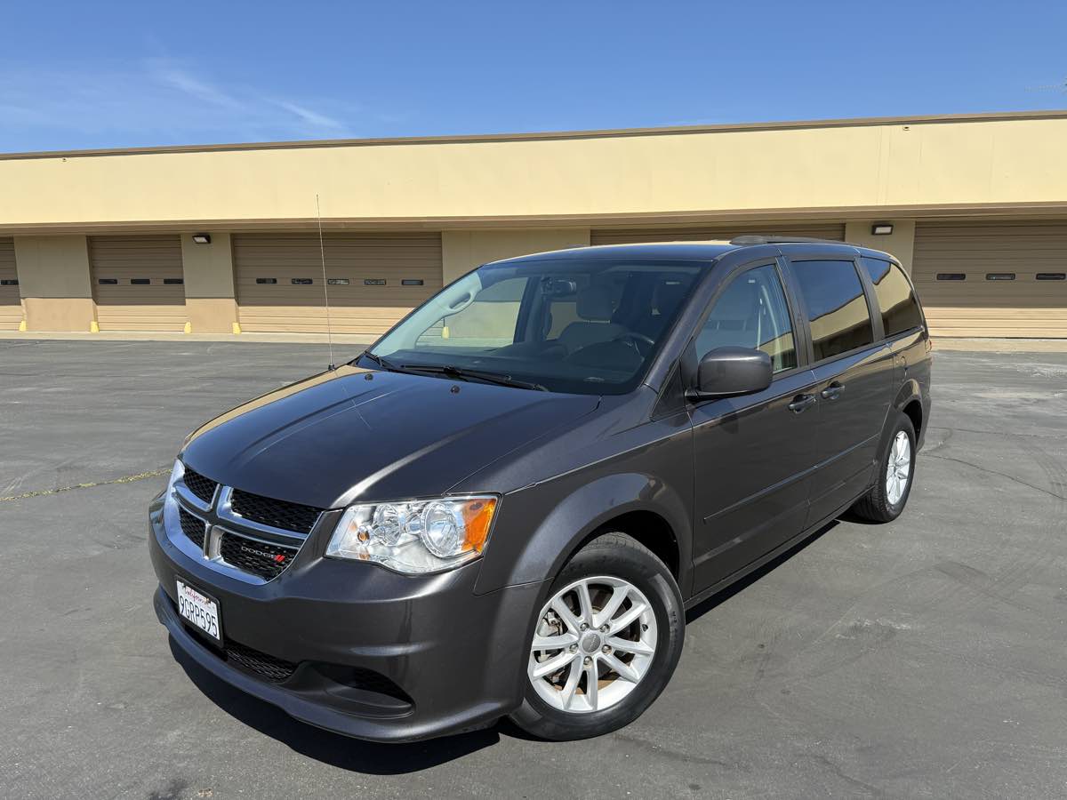 2016 Dodge Grand Caravan SXT - Photo 3