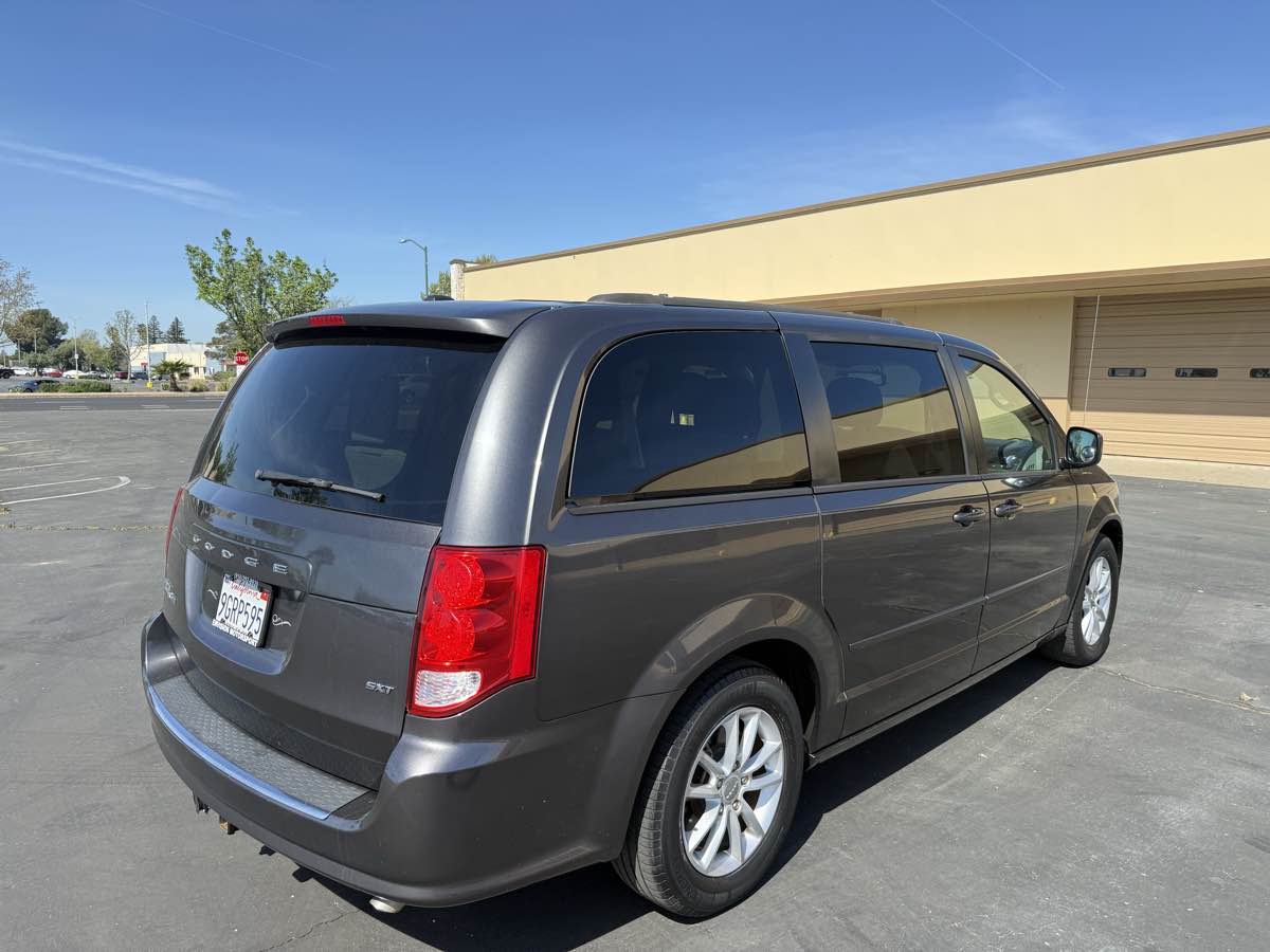 2016 Dodge Grand Caravan SXT - Photo 7