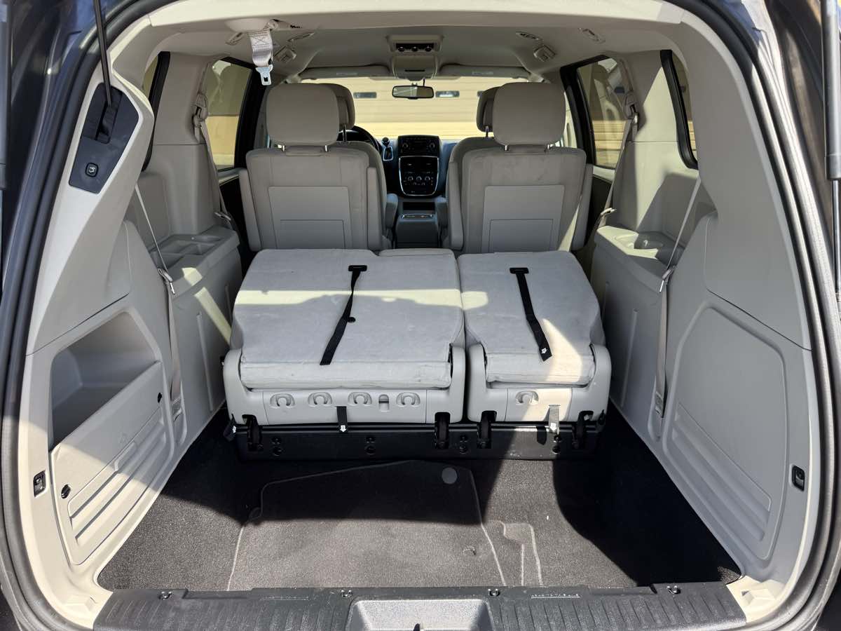 2016 Dodge Grand Caravan SXT - Photo 25
