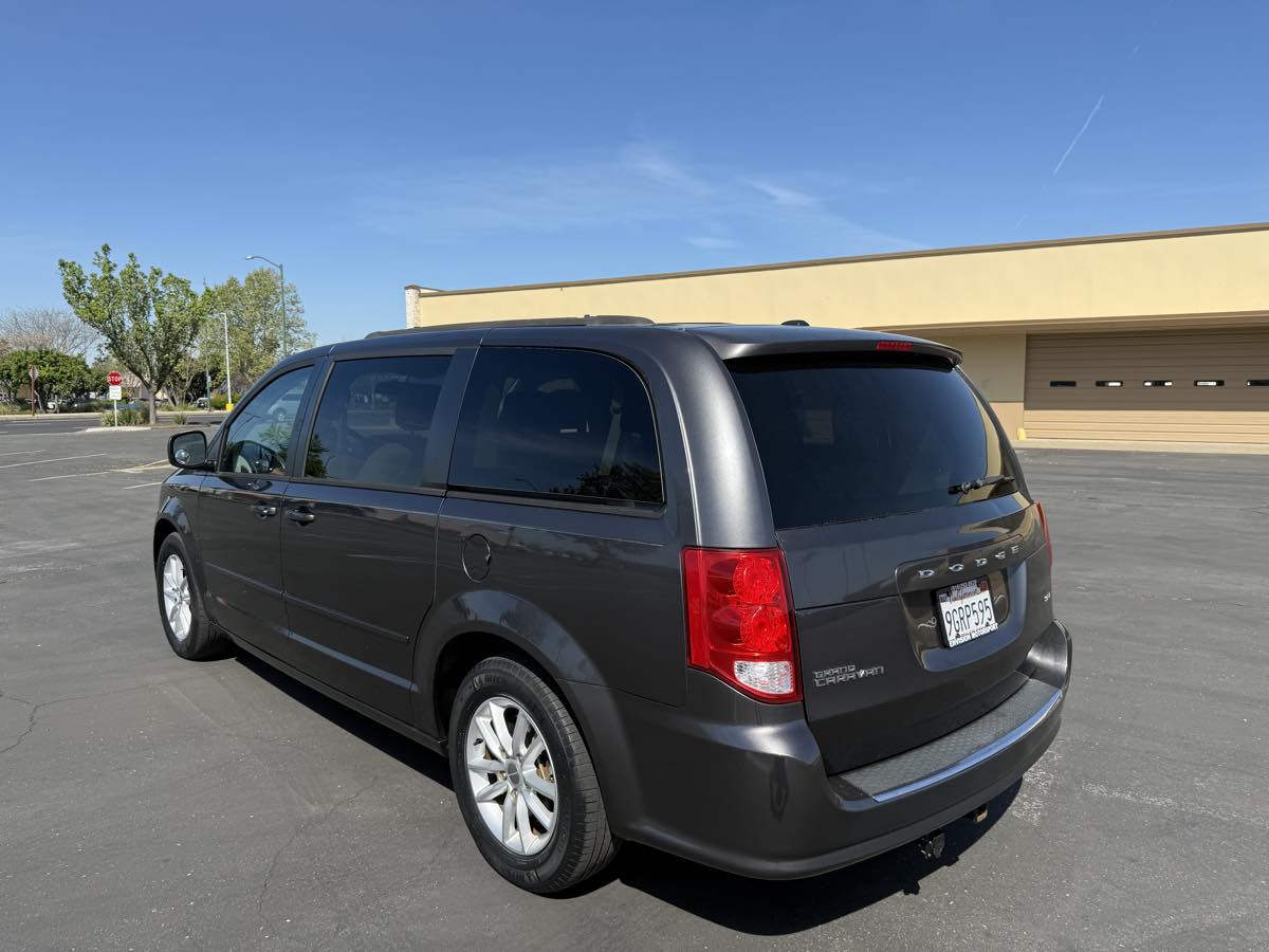 2016 Dodge Grand Caravan SXT - Photo 5