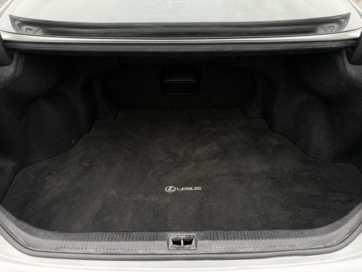 2012 Lexus ES 350 - Photo 25