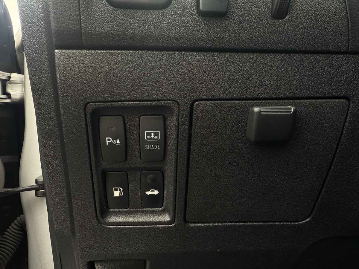 2012 Lexus ES 350 - Photo 13