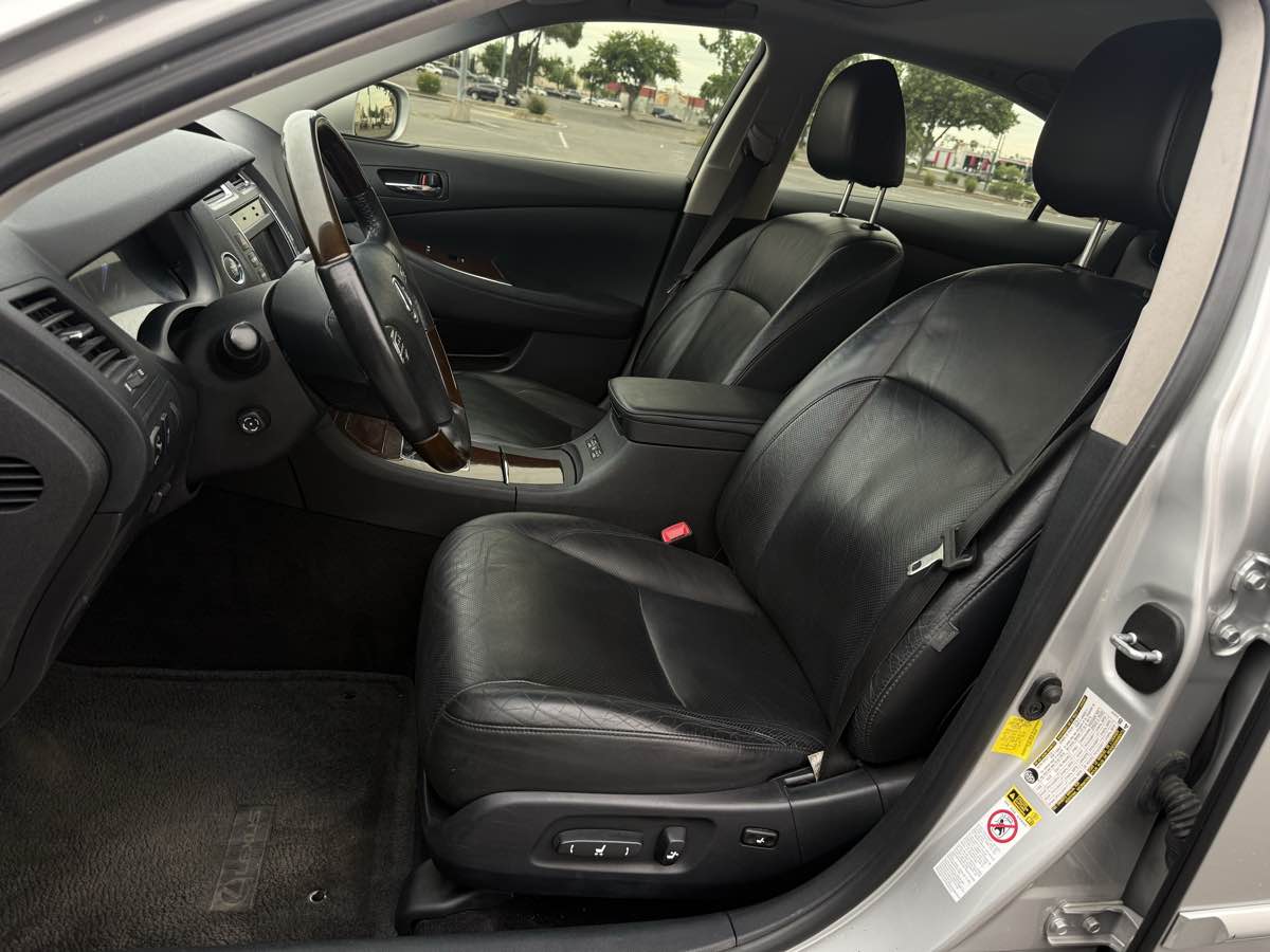 2012 Lexus ES 350 - Photo 14