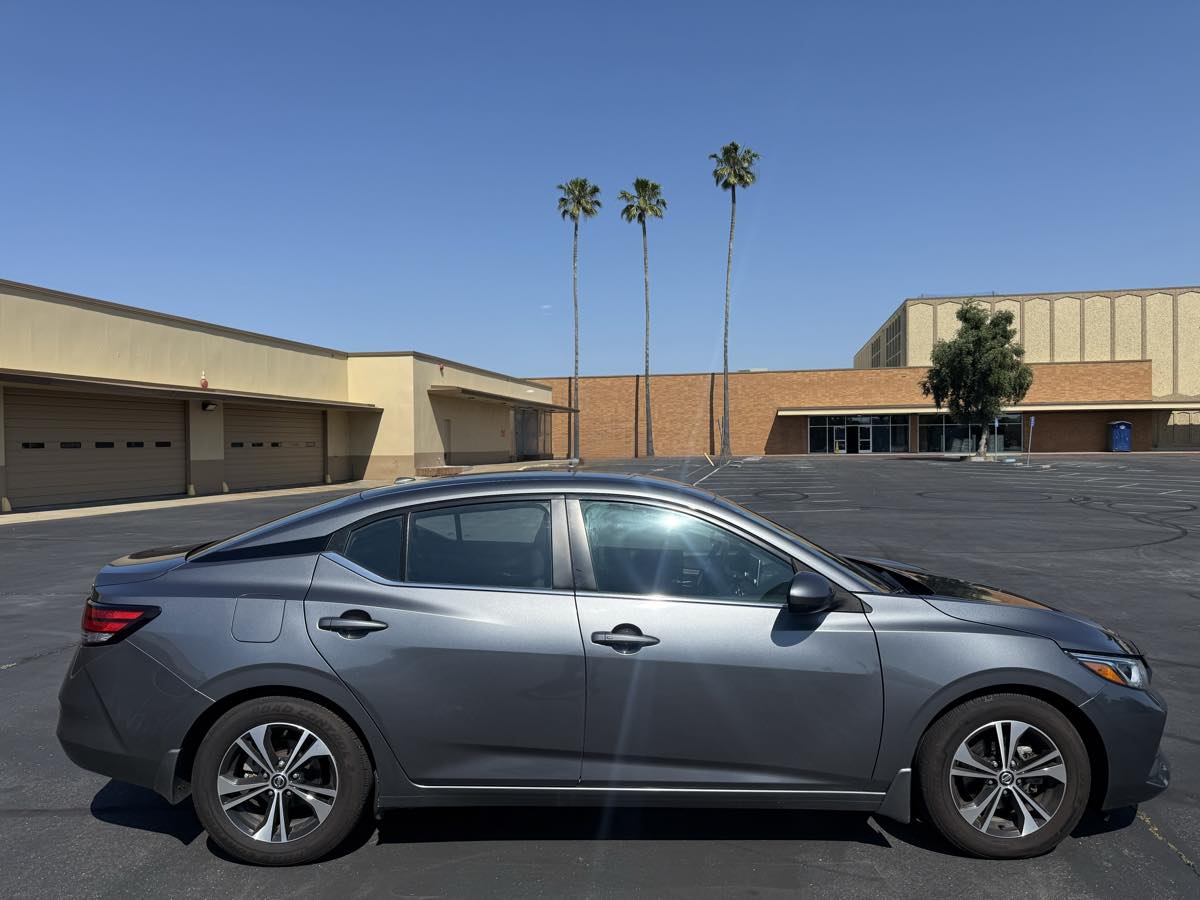 2022 Nissan Sentra SV - Photo 8