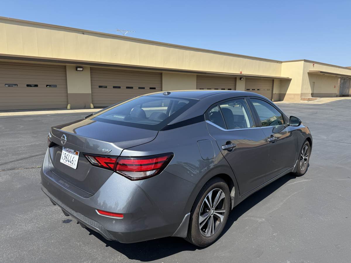 2022 Nissan Sentra SV - Photo 7