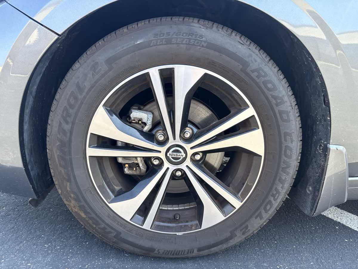 2022 Nissan Sentra SV - Photo 9
