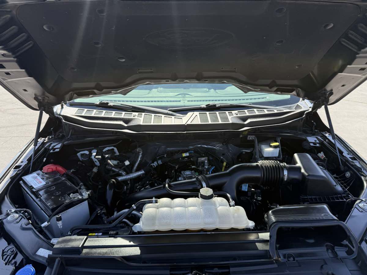 2023 Ford F-150 Lariat - Photo 12