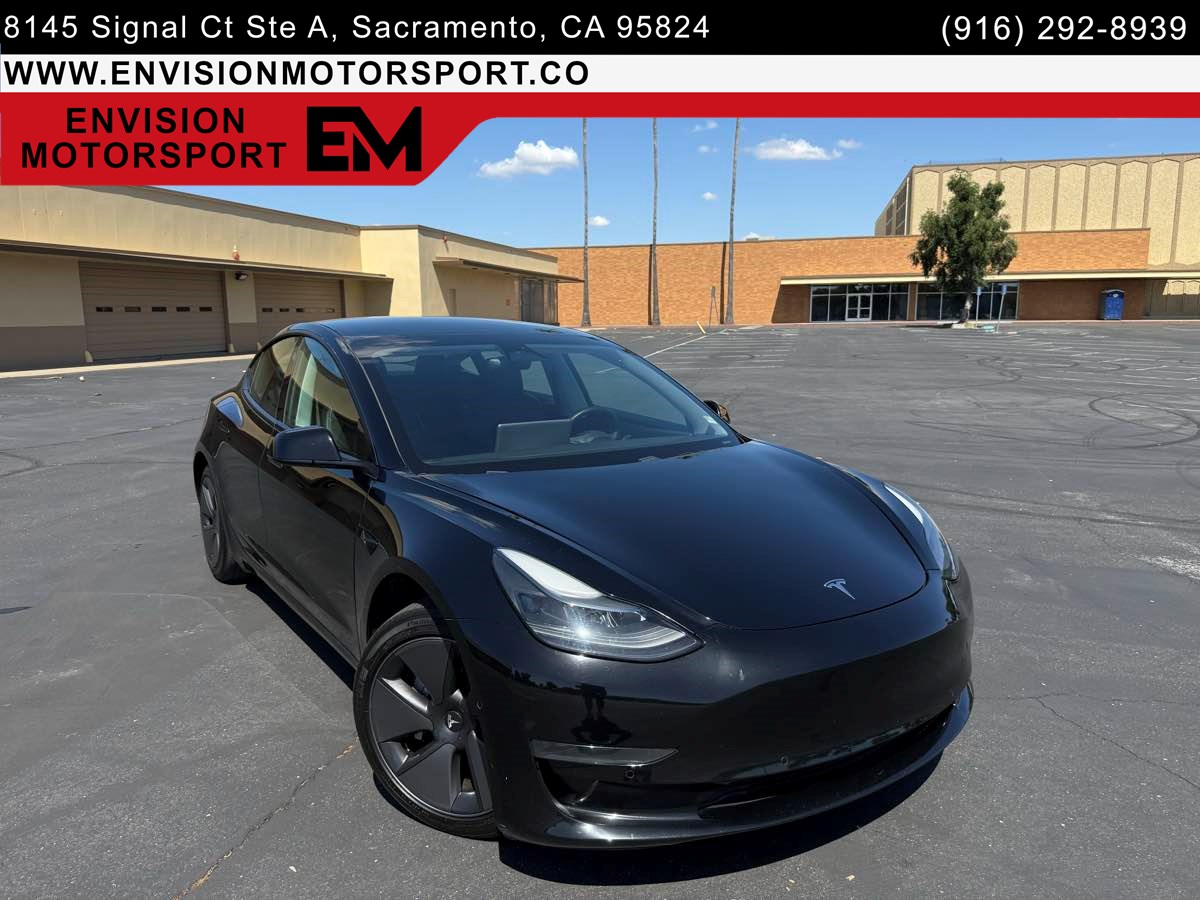 2021 Tesla Model 3 Standard Range Plus's photo