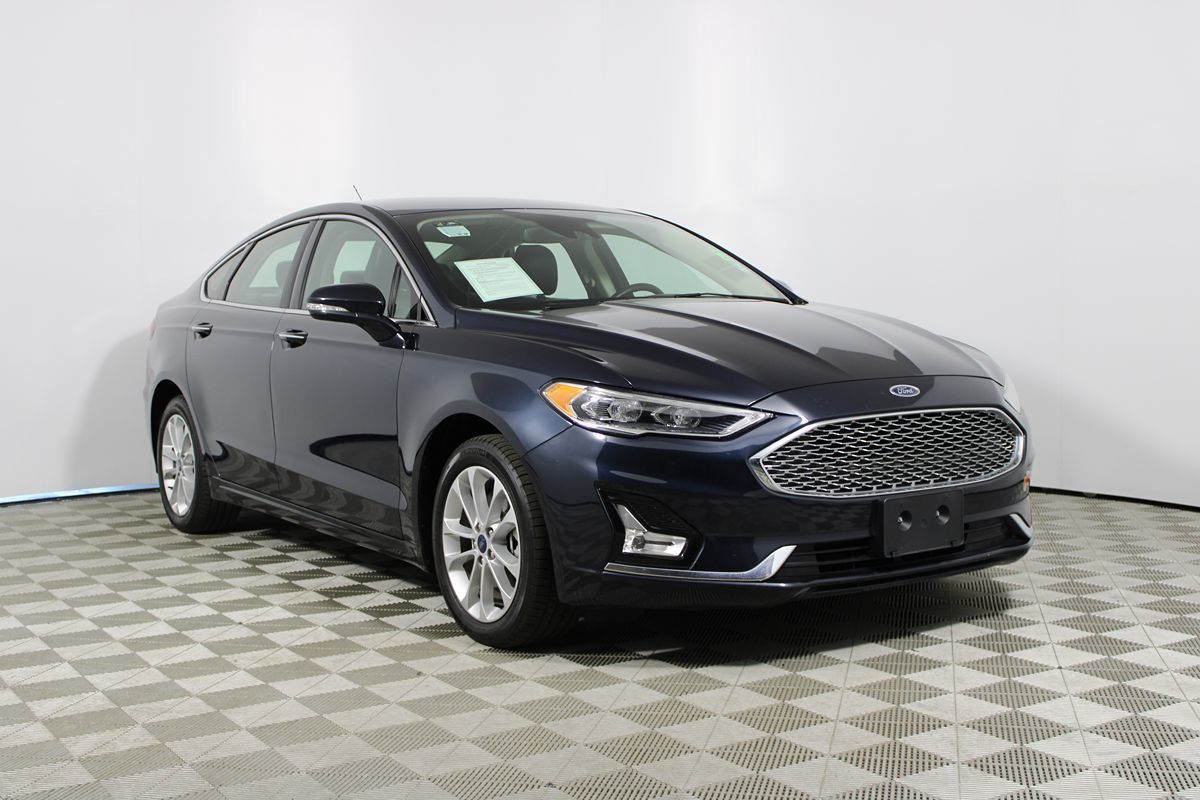 2020 Ford Fusion Plug-In Hybrid Titanium