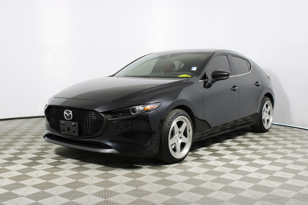 Sold 2022 Mazda Mazda3 Hatchback Premium in Montclair