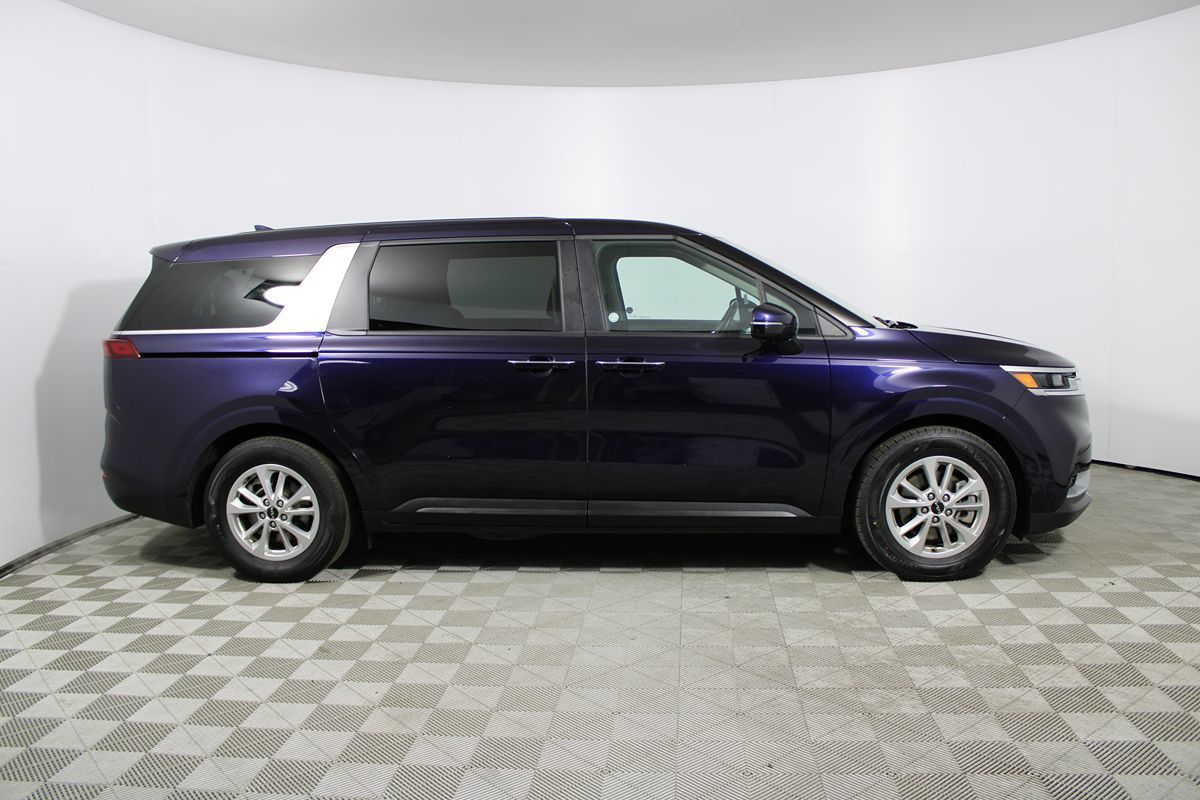 Sold 2022 Kia Carnival LXS in Montclair