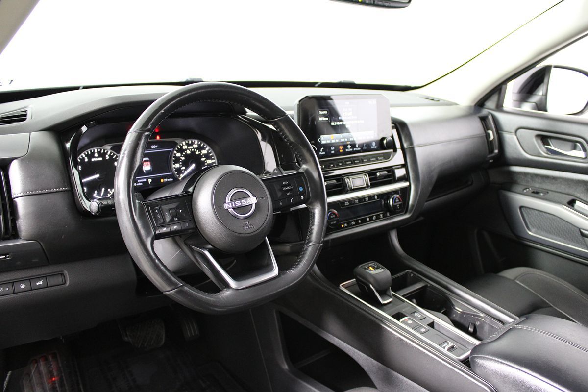 Sold 2022 Nissan Pathfinder SL in Montclair