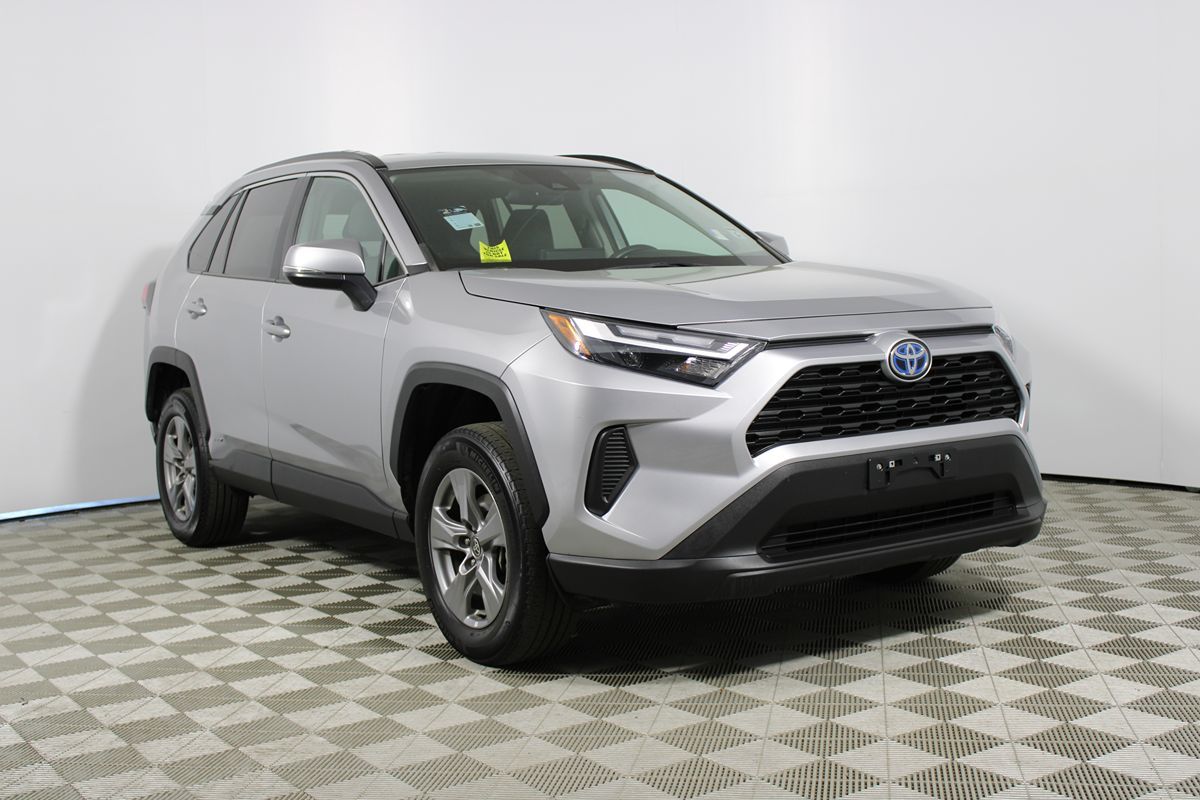 2022 Toyota RAV4 Hybrid XLE