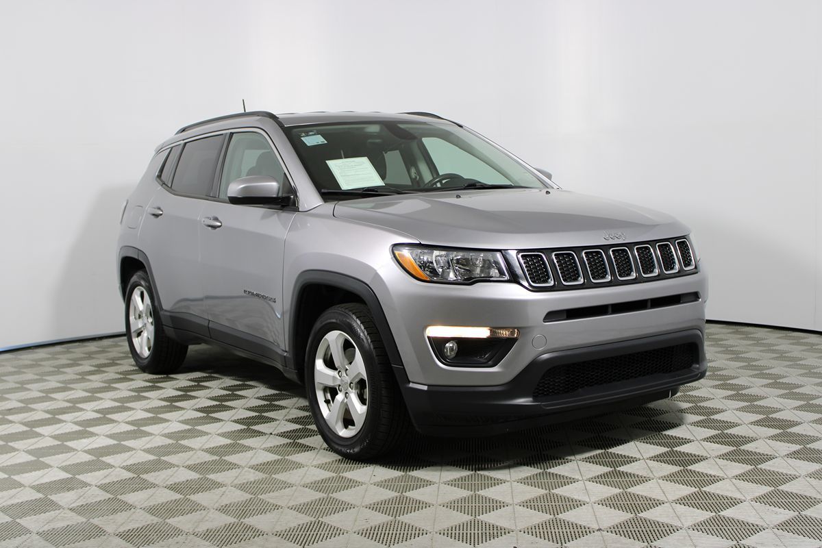 Sold 2018 Jeep Compass Latitude in Montclair