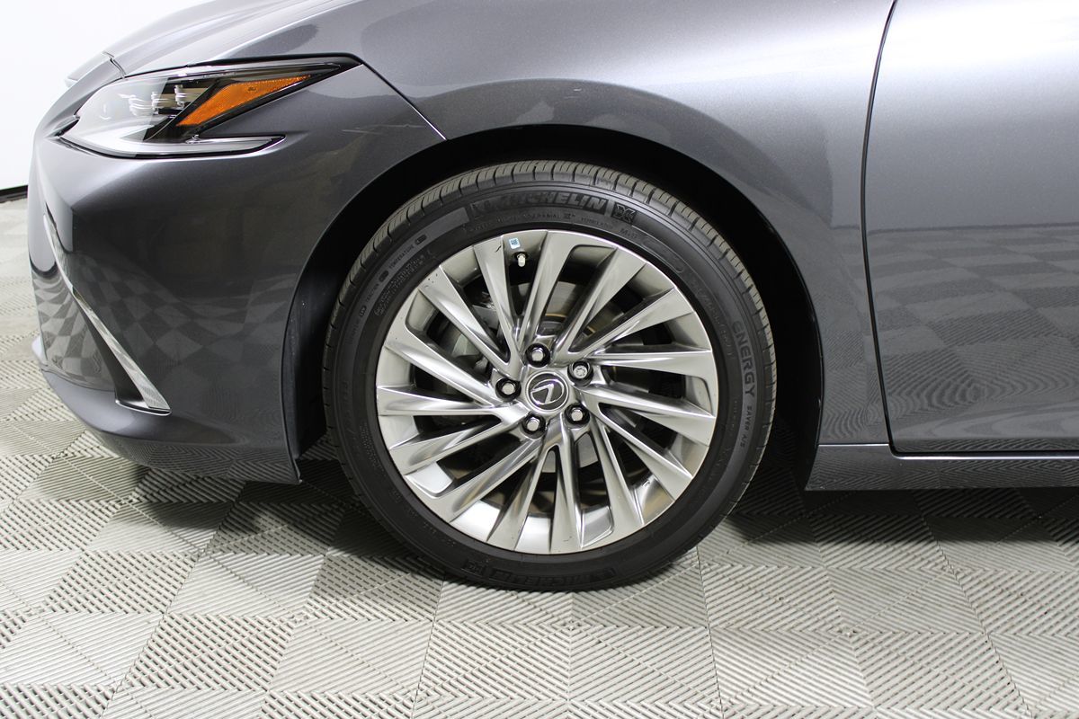 Sold 2022 Lexus ES 300h Luxury in Montclair