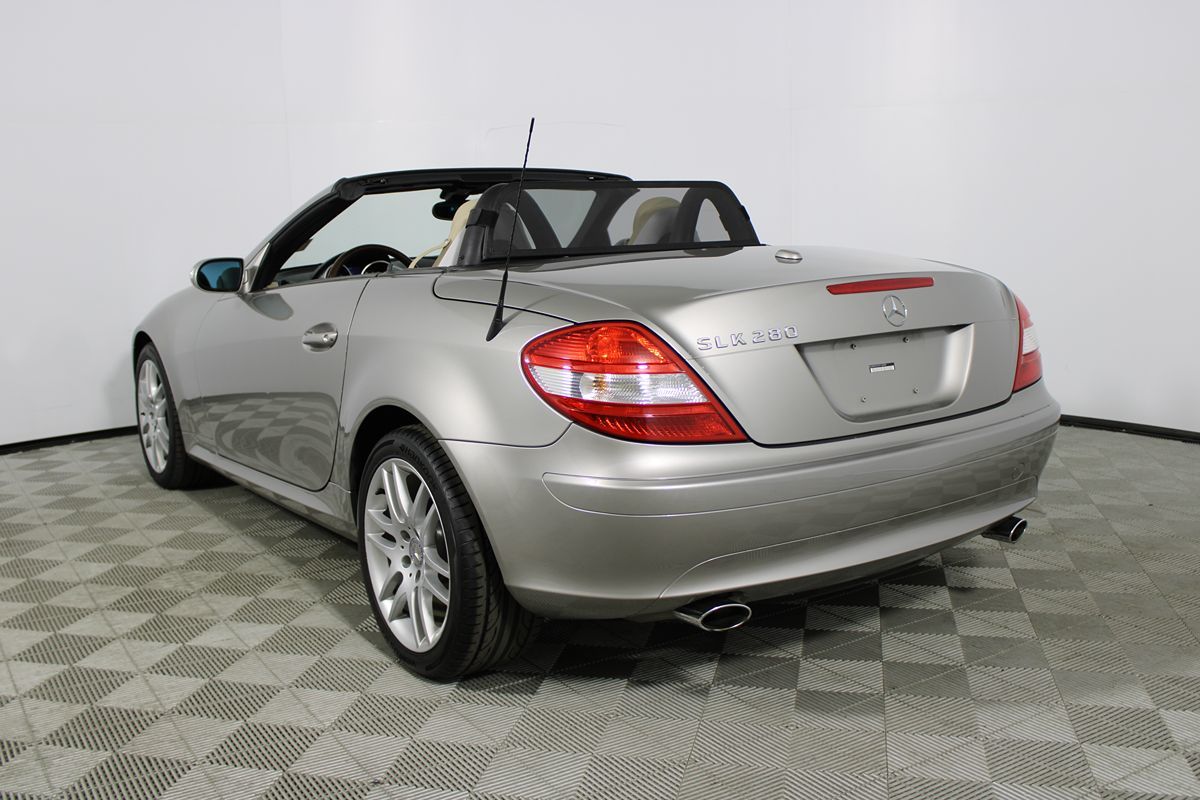 ディーラー特注　Mercedes-Benz SLK-Klasse(R 171) ディーラー特注 Mercedes-Benz SLK-Klasse(R 171) - メルカリ