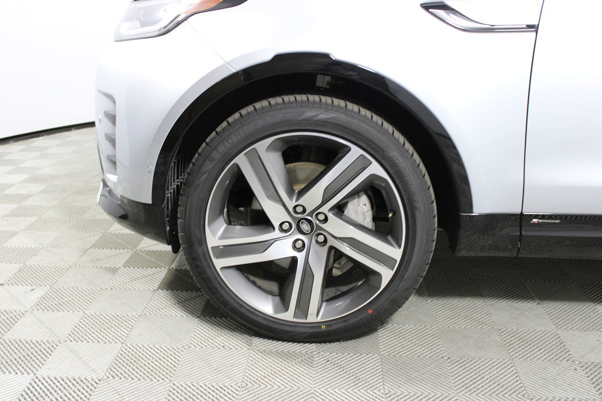 2022 Land Rover Discovery S R Dynamic