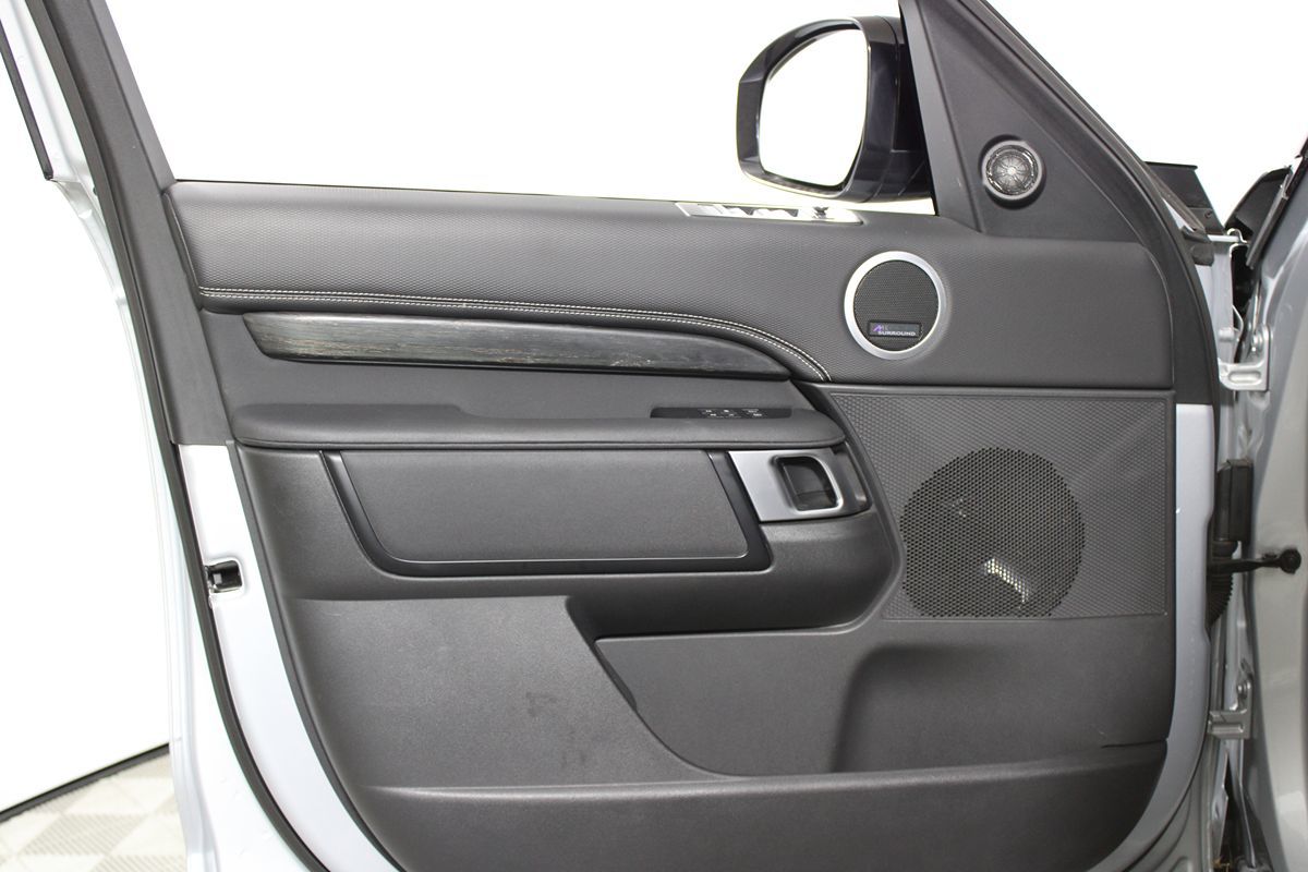 2022 Land Rover Discovery S R Dynamic - Photo 7