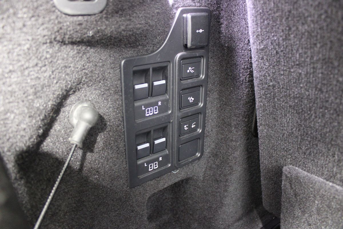 2022 Land Rover Discovery S R Dynamic - Photo 33