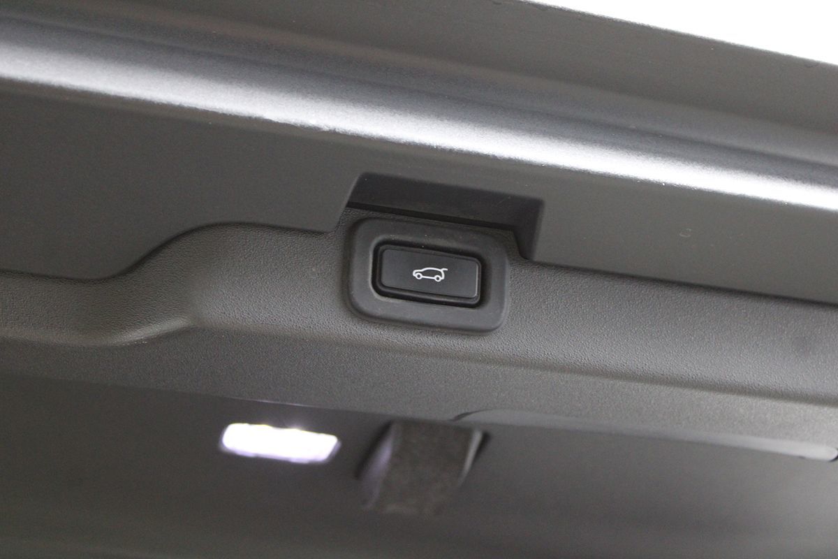 2022 Land Rover Discovery S R Dynamic - Photo 34