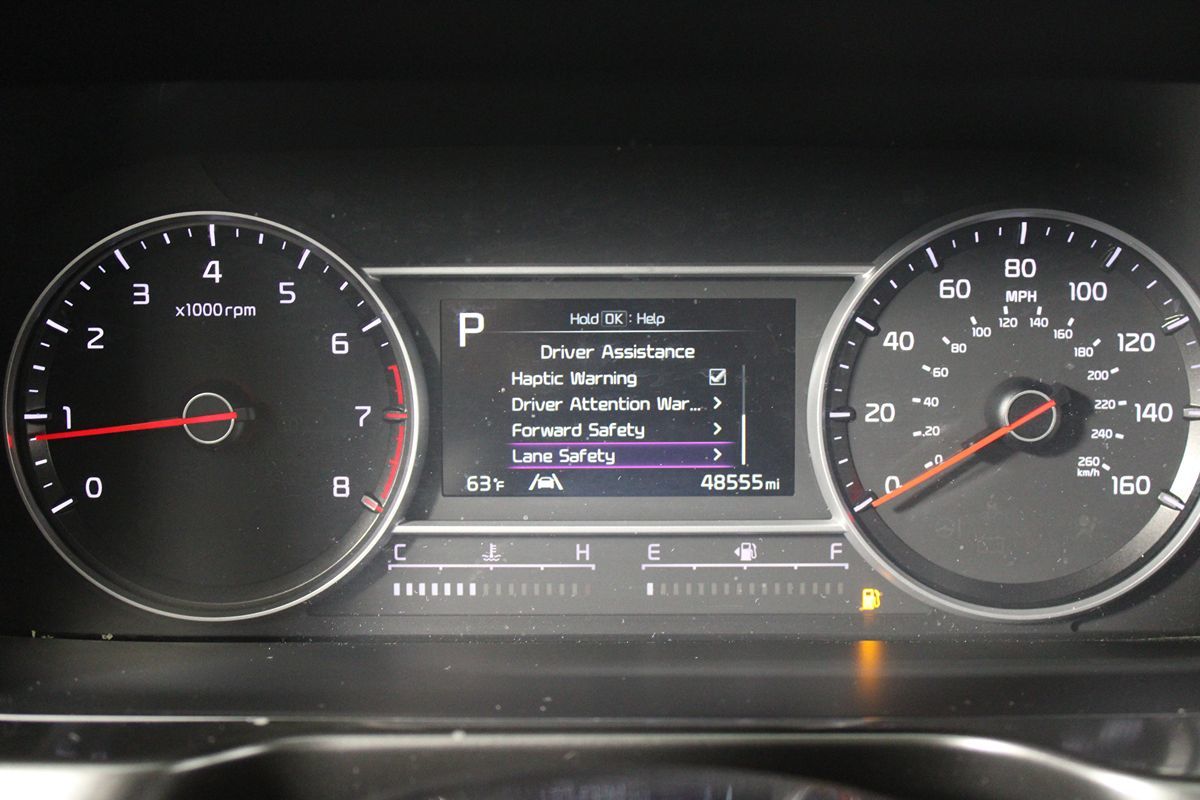 2022 Kia Sorento LX photo 12