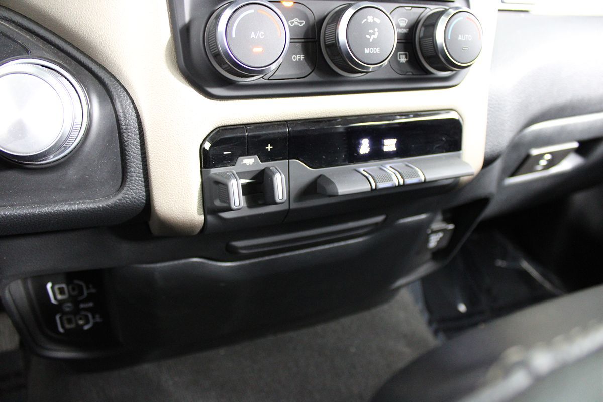 2022 RAM Ram 1500 Pickup Laramie - Photo 14