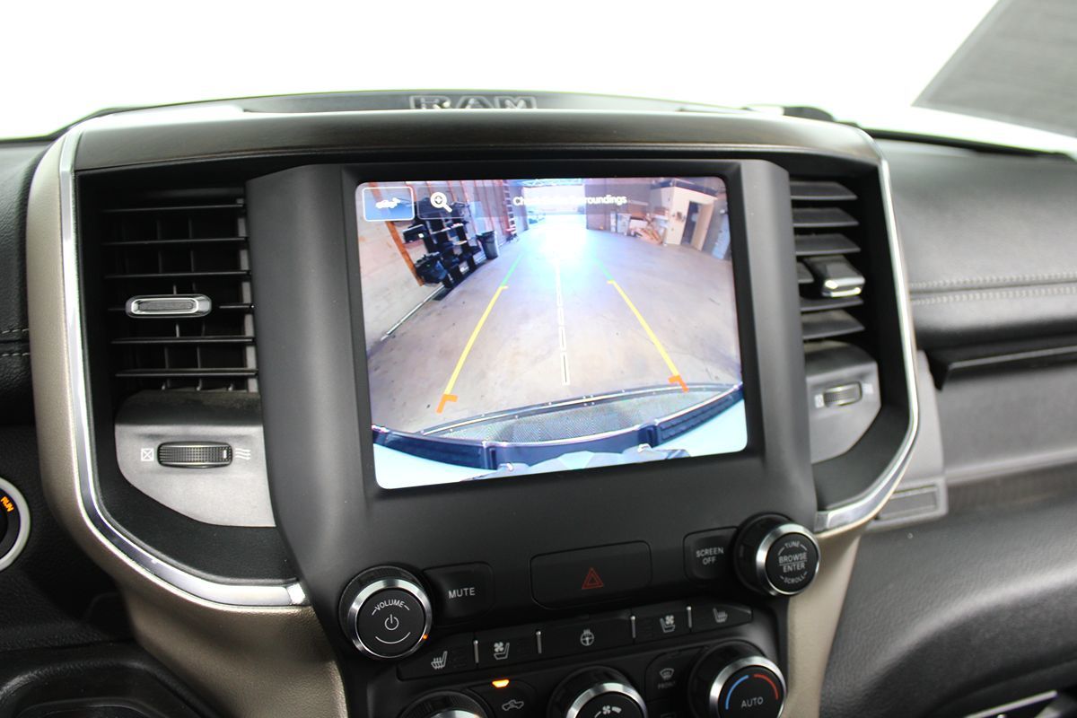 2022 RAM Ram 1500 Pickup Laramie - Photo 17