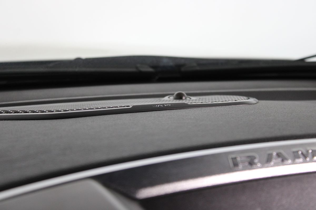 2022 RAM Ram 1500 Pickup Laramie - Photo 18