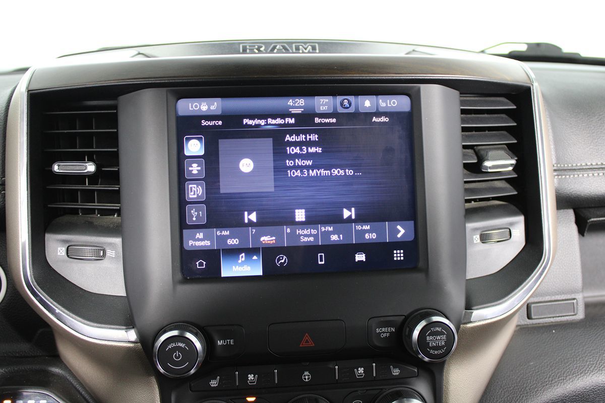 2022 RAM Ram 1500 Pickup Laramie - Photo 19