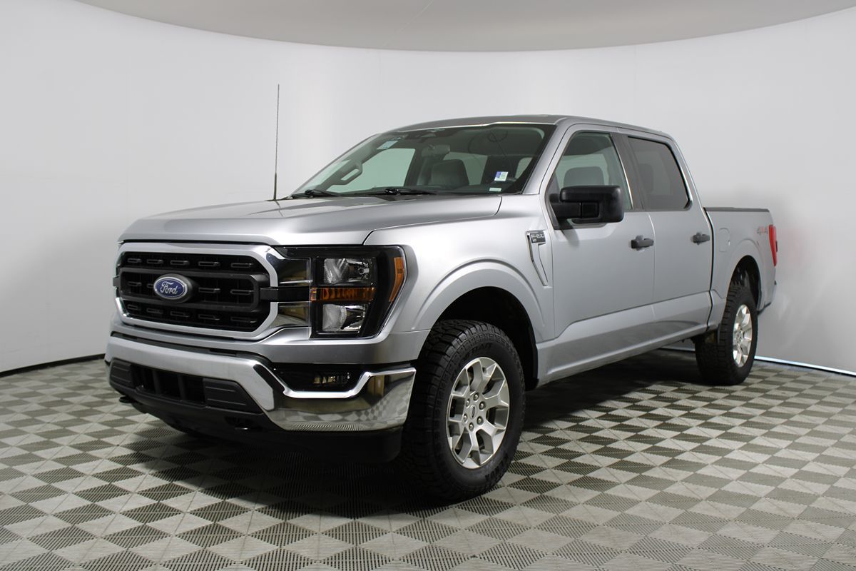 2023 Ford F-150 XLT photo 3