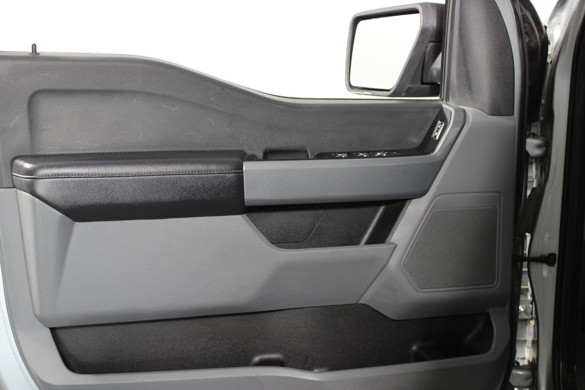 2023 Ford F-150 XLT photo 4