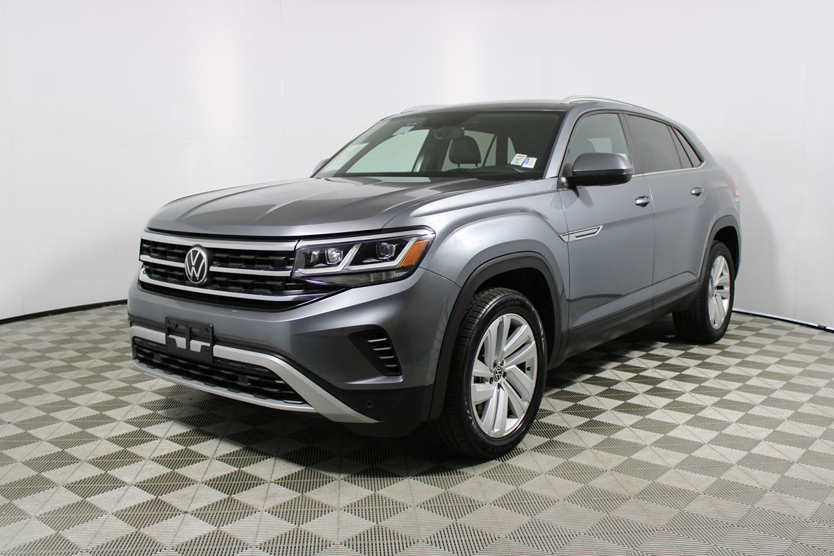 2021 Volkswagen Atlas Cross Sport V6 SE Technology photo 3