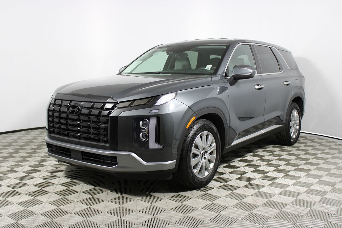 2024 Hyundai Palisade SE photo 3