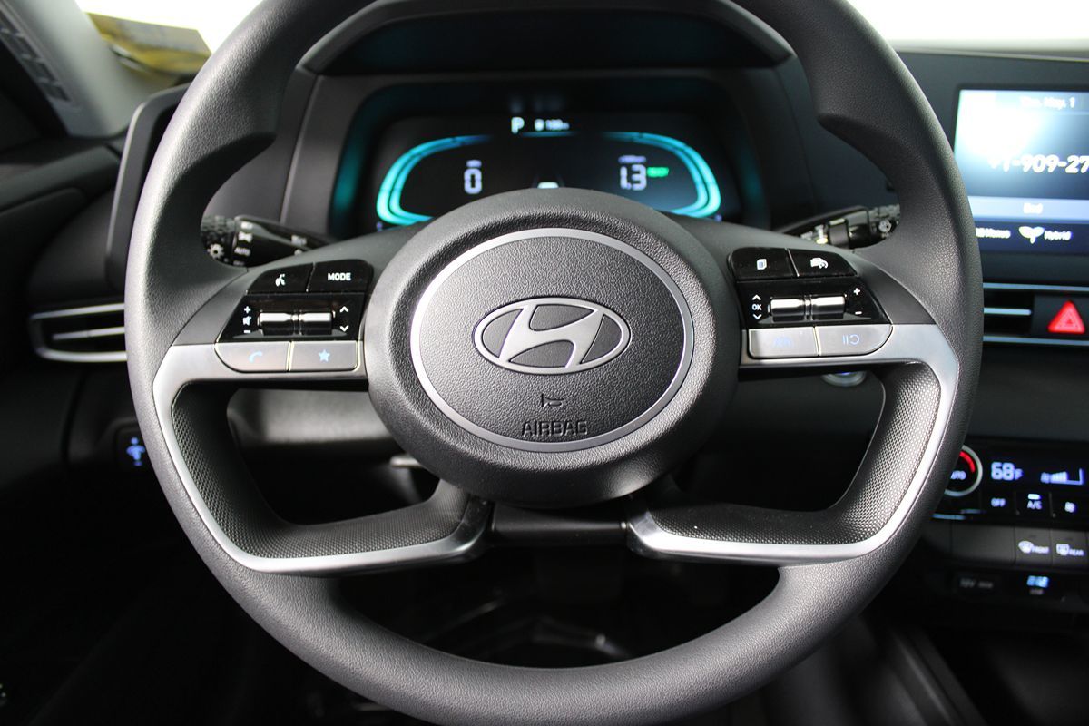 2025 Hyundai Elantra Hybrid Blue photo 8
