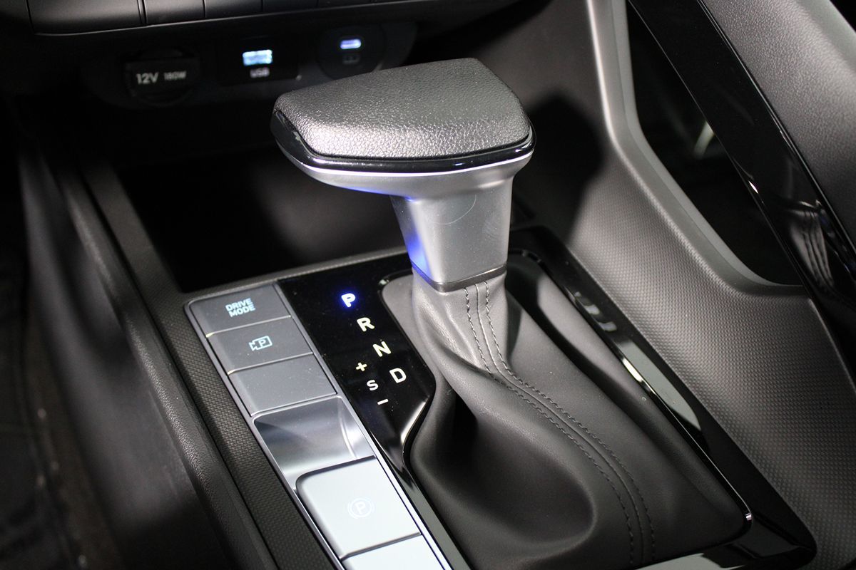 2025 Hyundai Elantra Hybrid Blue photo 11