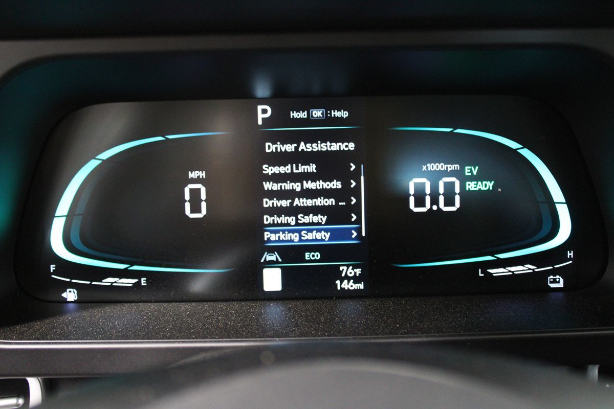 2025 Hyundai Elantra Hybrid Blue photo 13