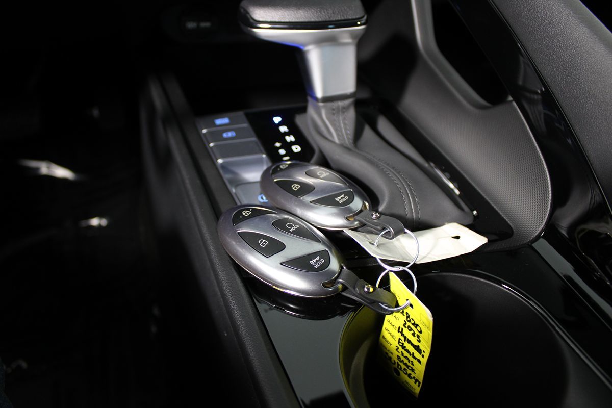 2025 Hyundai Elantra Blue - Photo 19