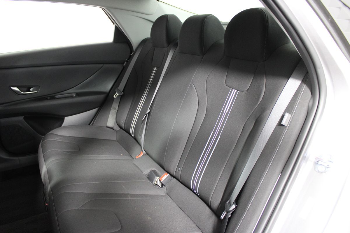 2025 Hyundai Elantra Hybrid Blue photo 23