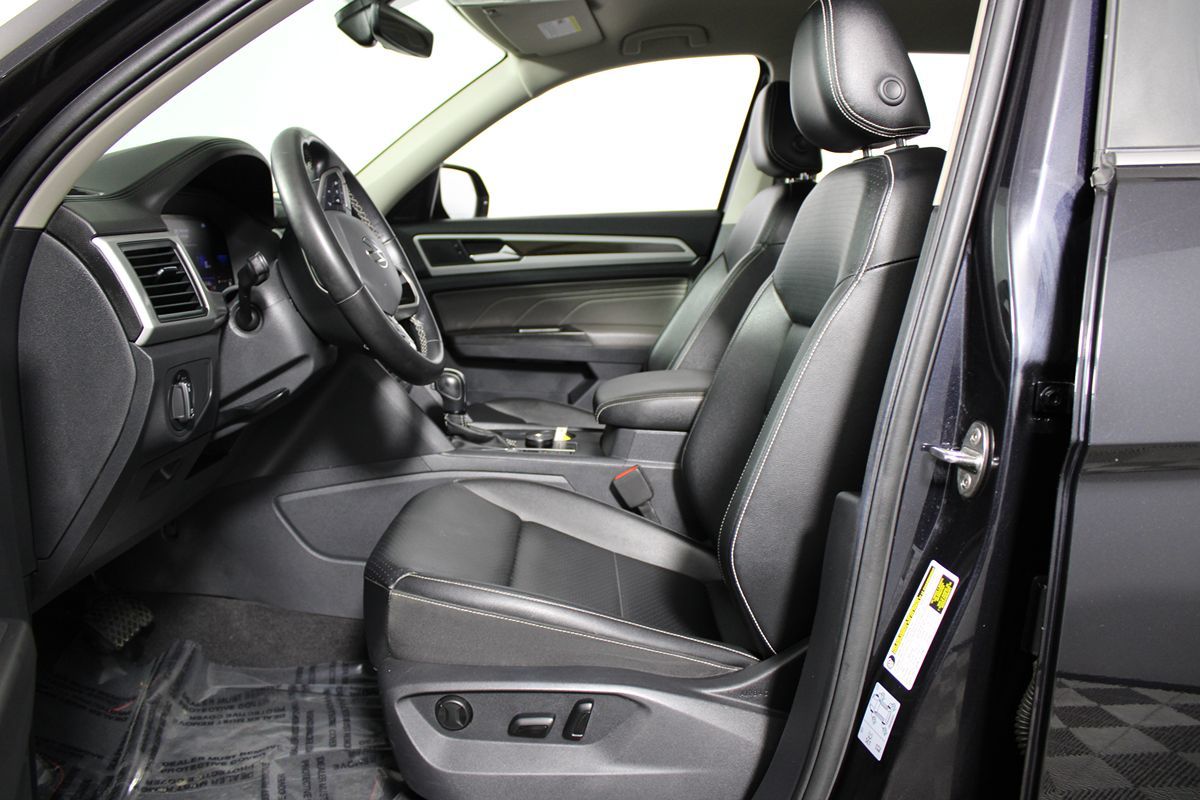 2022 Volkswagen Atlas SE photo 7