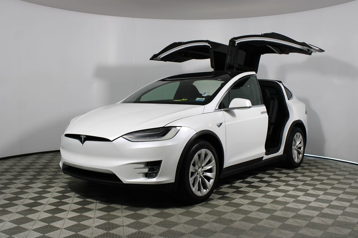2021 Tesla Model X Long Range photo 3