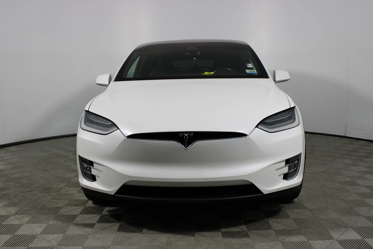 2021 Tesla Model X Long Range photo 2