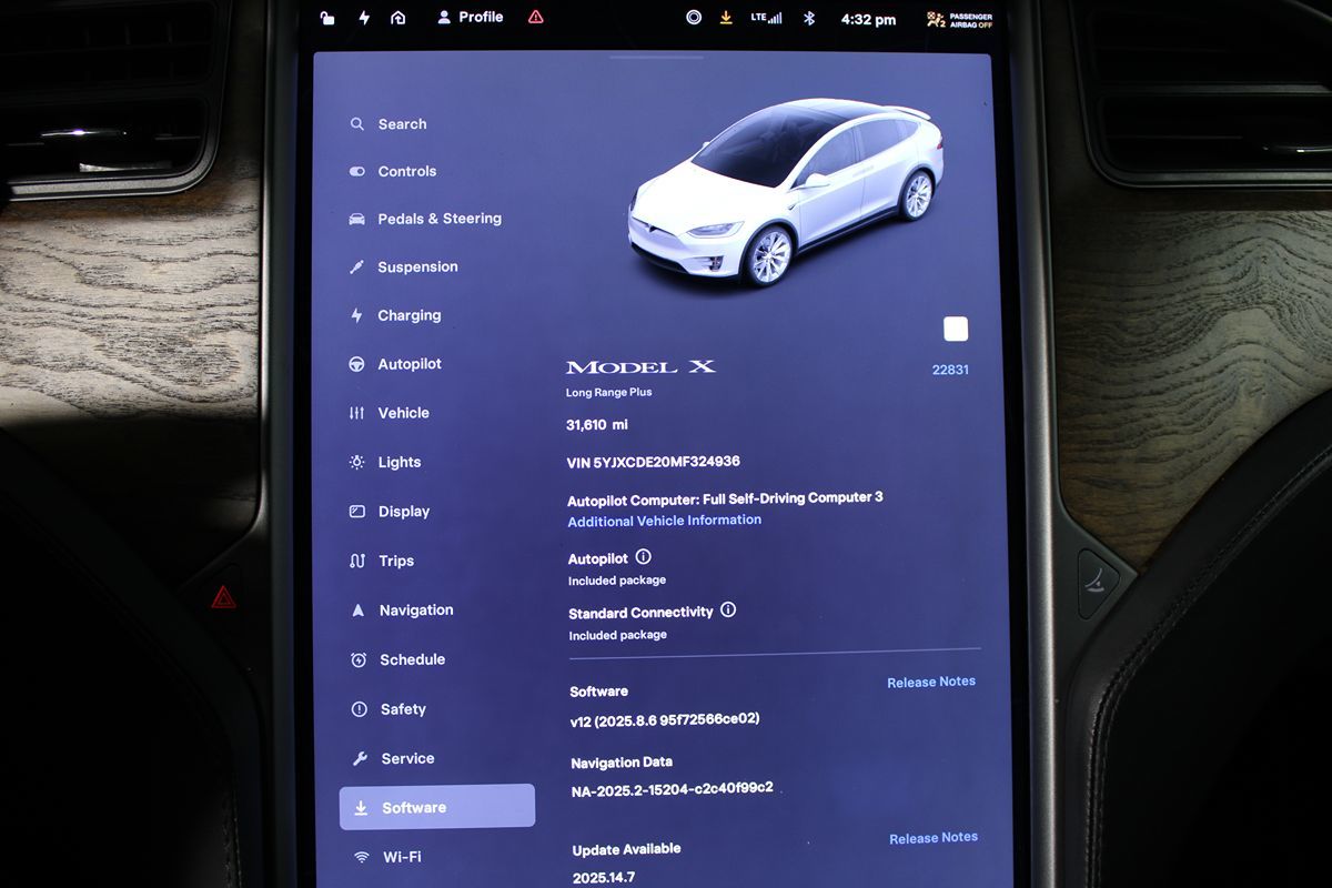 2021 Tesla Model X Long Range photo 13