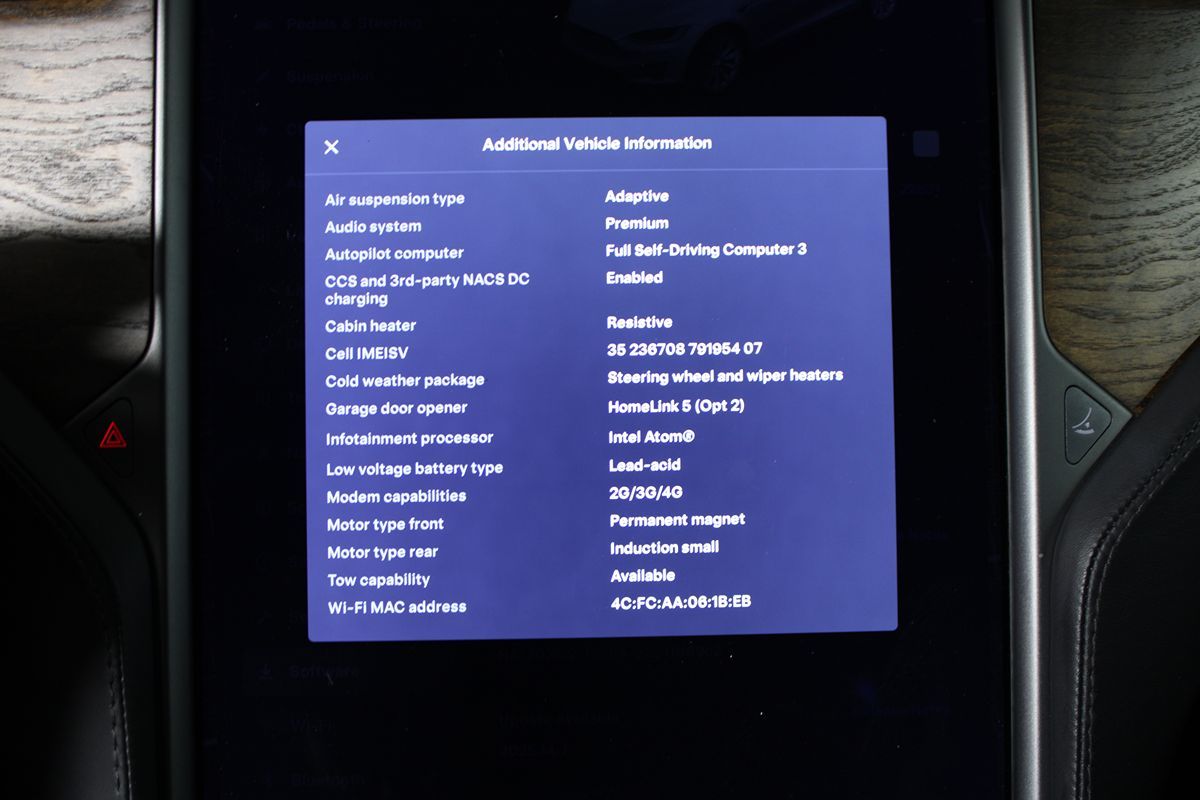 2021 Tesla Model X Long Range photo 14