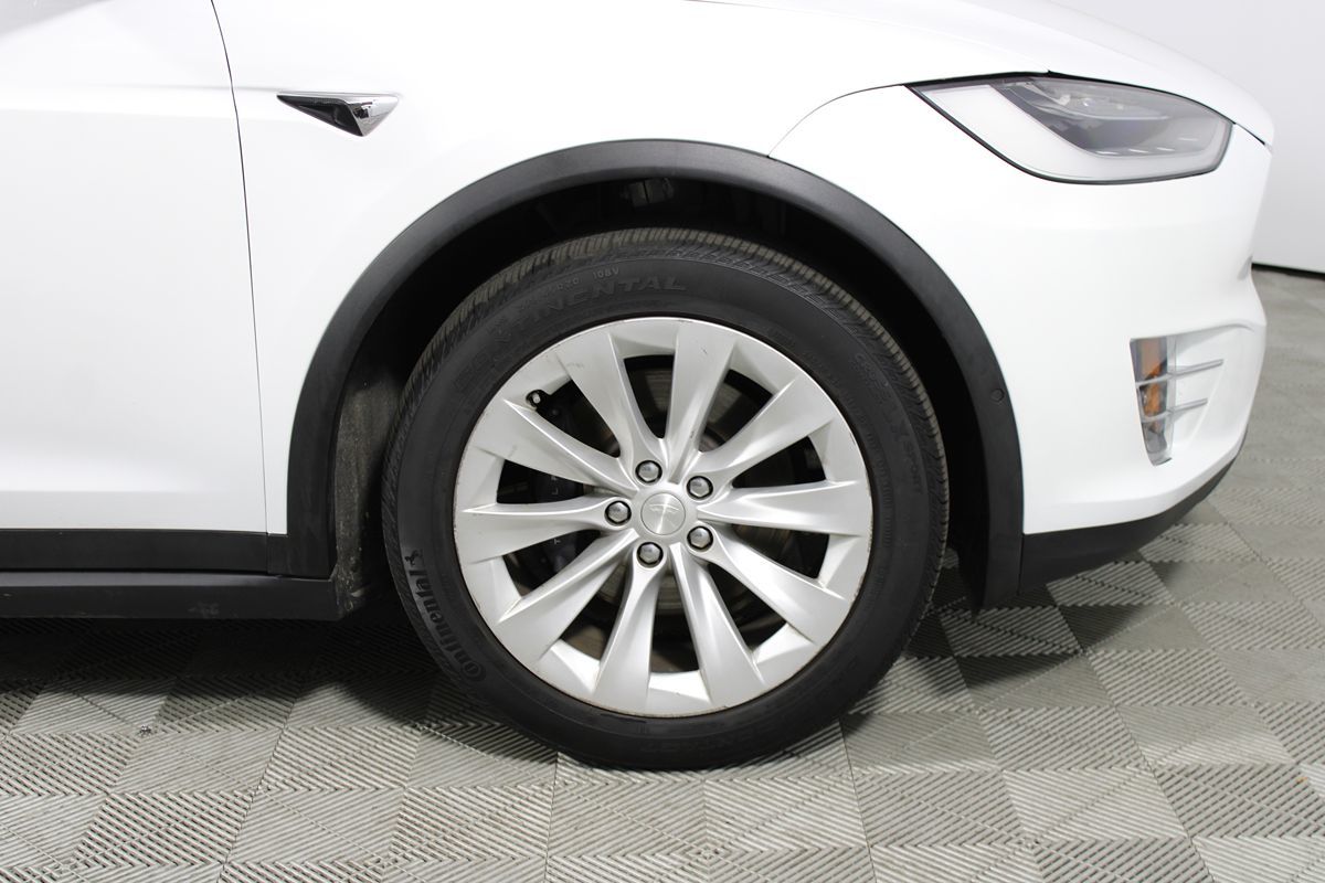 2021 Tesla Model X Long Range photo 30