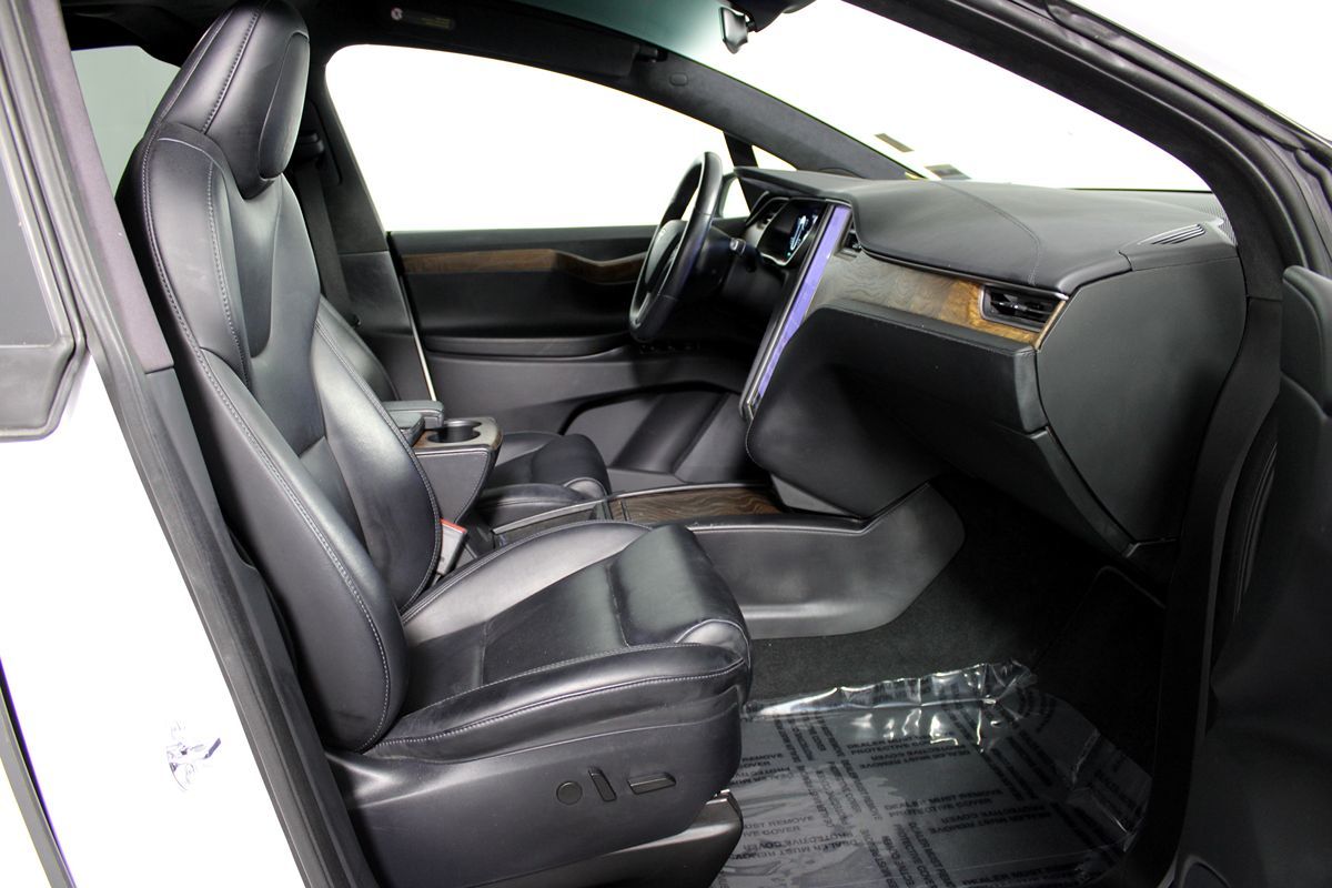 2021 Tesla Model X Long Range photo 8