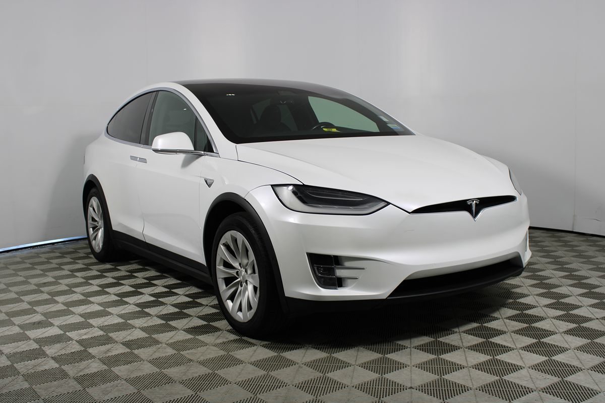 2021 Tesla Model X Long Range photo 4
