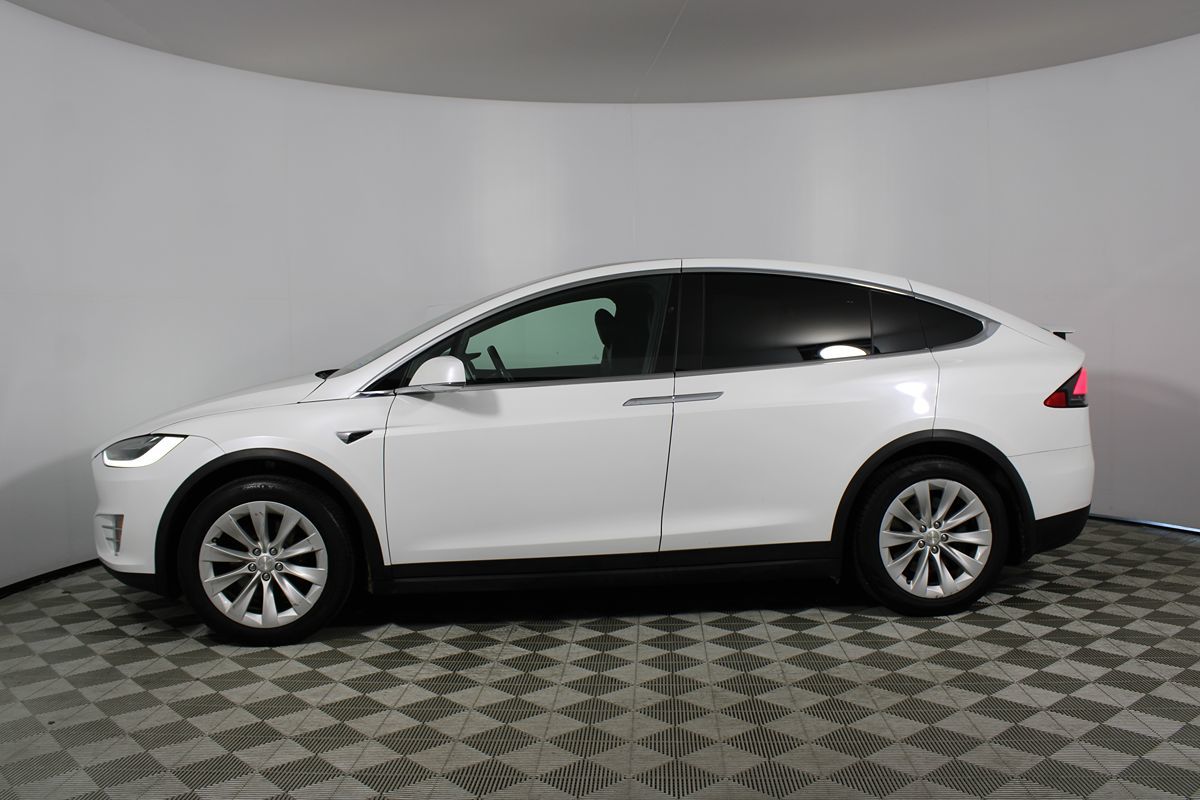 2021 Tesla Model X Long Range photo 25
