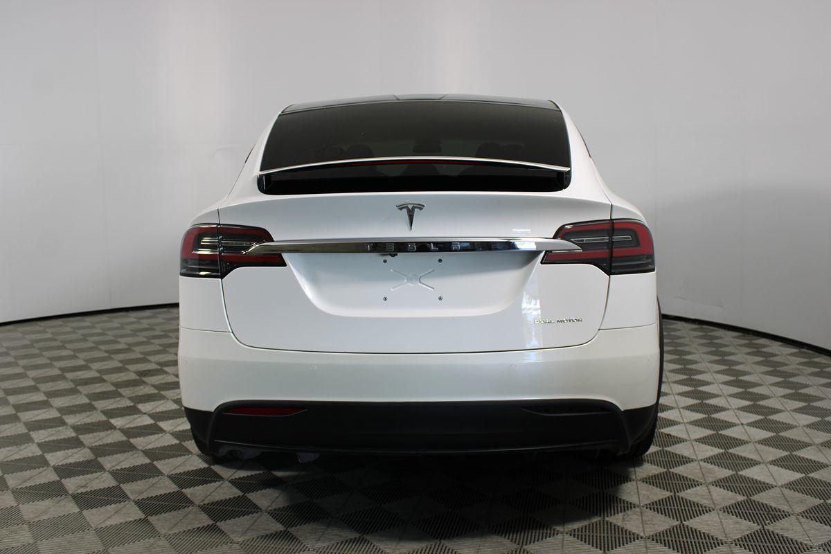2021 Tesla Model X Long Range photo 27